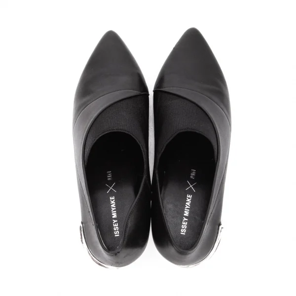 イッセイミヤケ×ユナイテッドヌードISSEY MIYAKE×UN メタルヒールレザーシューズ 黒37(23.5) K-94121_013