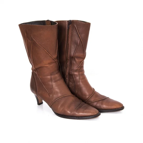 イッセイミヤケ フェットISSEY MIYAKE FETE タックレザーヒールブーツ 茶23.5 K-94122_005