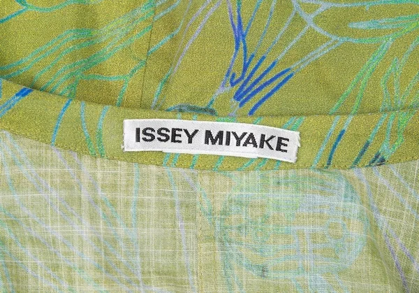 イッセイミヤケISSEY MIYAKE プリントプリーツデザインシャツ