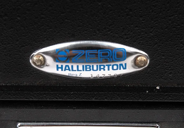 ゼロハリバートンZERO HALLIBURTON メタルアタッシュケース 黒 K-94359_016