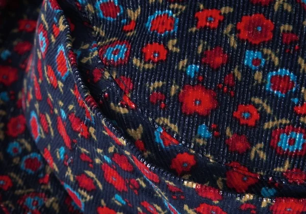 ジュンヤワタナベマン コムデギャルソンJUNYA WATANABE MAN COMME des GARCONS 小花プリントコーデュロイハット 青赤 K-94479_007