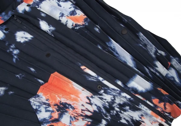 オムプリッセ イッセイ ミヤケHOMME PLISSE ISSEY MIYAKE ブリーチプリントプリーツジップアップブルゾン 紺他1 K-94644_012