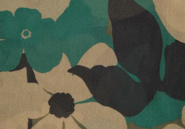 イッセイミヤケ ホワイトレーベルISSEY MIYAKE WHITE LABEL フラワーカモプリントパワーネットTシャツ 緑黒他3 K-95235_010