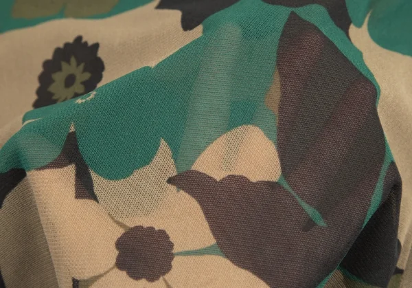 イッセイミヤケ ホワイトレーベルISSEY MIYAKE WHITE LABEL フラワーカモプリントパワーネットTシャツ 緑黒他3 K-95235_011