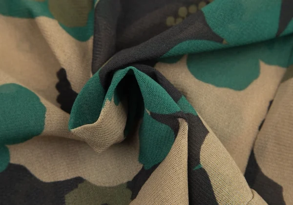 イッセイミヤケ ホワイトレーベルISSEY MIYAKE WHITE LABEL フラワーカモプリントパワーネットTシャツ 緑黒他3 K-95235_012