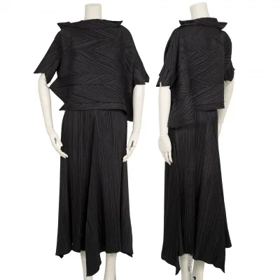 イッセイミヤケISSEY MIYAKEプリーツセットアップ 黒
