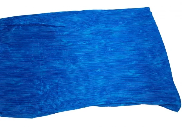 プリーツプリーズPLEATS PLEASE プリーツ大判マントストール 青 K-95363_004