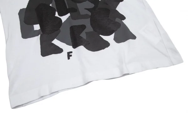 ブラックコムデギャルソンBLACK COMME des GARCONS タイポグラフィプリントTシャツ 白XS K-95560_007