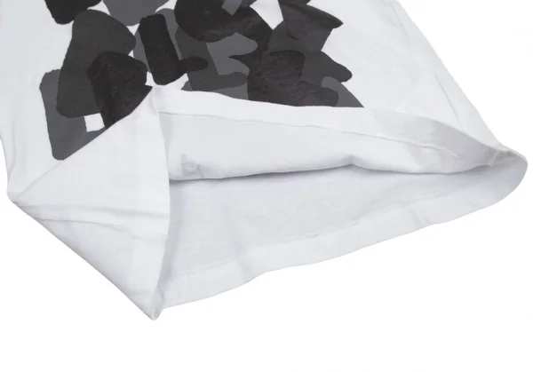 ブラックコムデギャルソンBLACK COMME des GARCONS タイポグラフィプリントTシャツ 白XS K-95560_008