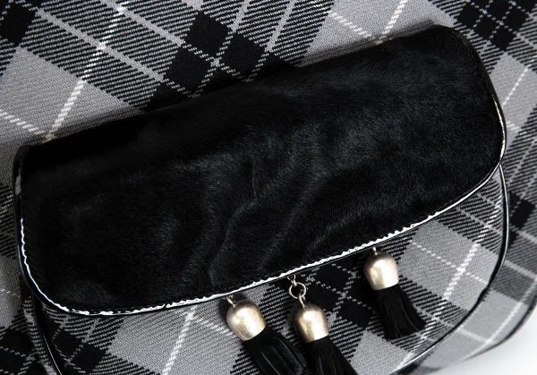ヴィヴィアンウエストウッドVivienne Westwood タータンチェックハンドバッグ 黒グレー K-95701_009